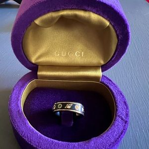 Gucci 18K Yellow Gold & Black Corundum Topaz Thin Icon Band